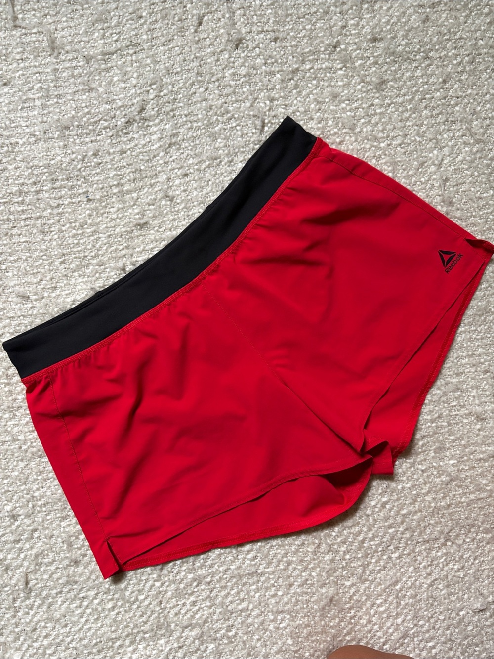 ⚽️ REEBOK SPEEDWICK WOMENS SIZE MEDIUM RED ATHLETIC SHORTS
